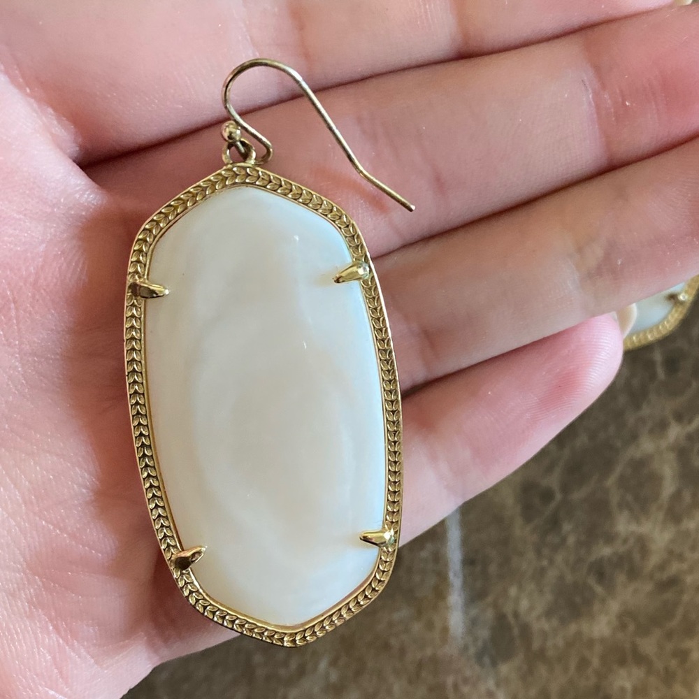 White/gold Kendra earrings